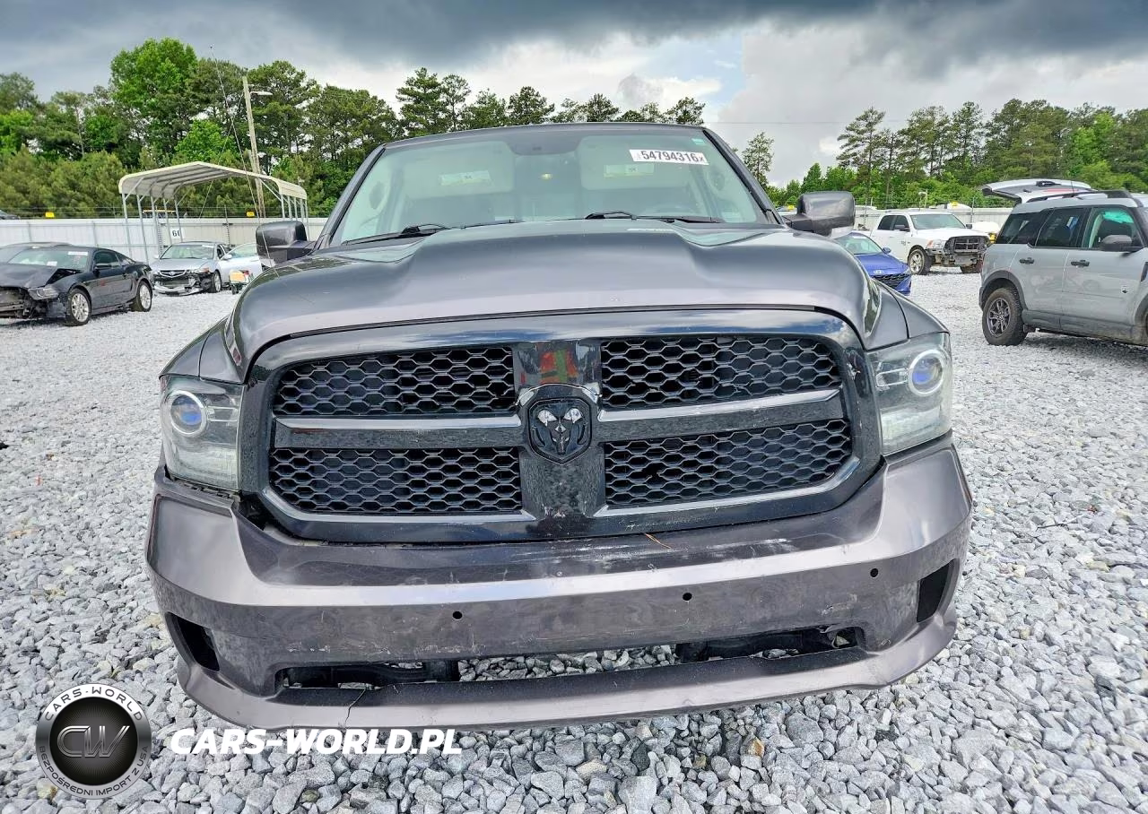 2017 Ram 1500 Sport VIN:1C6RR7MT3HS614753 - 5