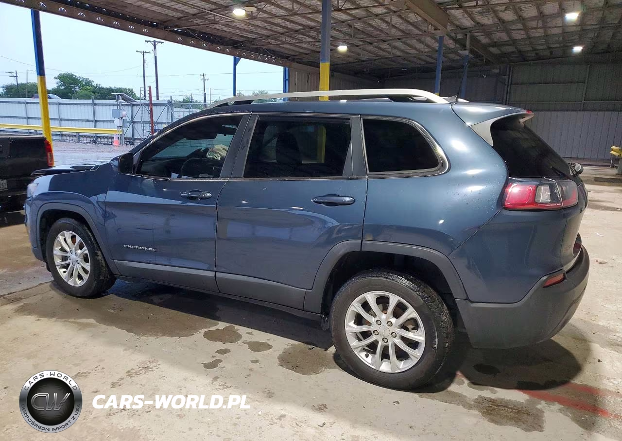 2019 Jeep Cherokee Latitude VIN:1C4PJLCB9KD469951 - 2