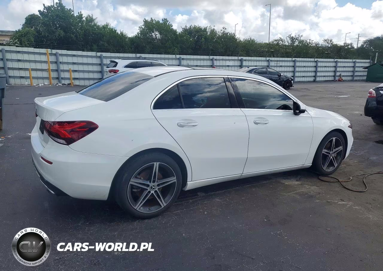2022 Mercedes-Benz A 220 VIN:W1K3G4EB6NJ325821 - 3