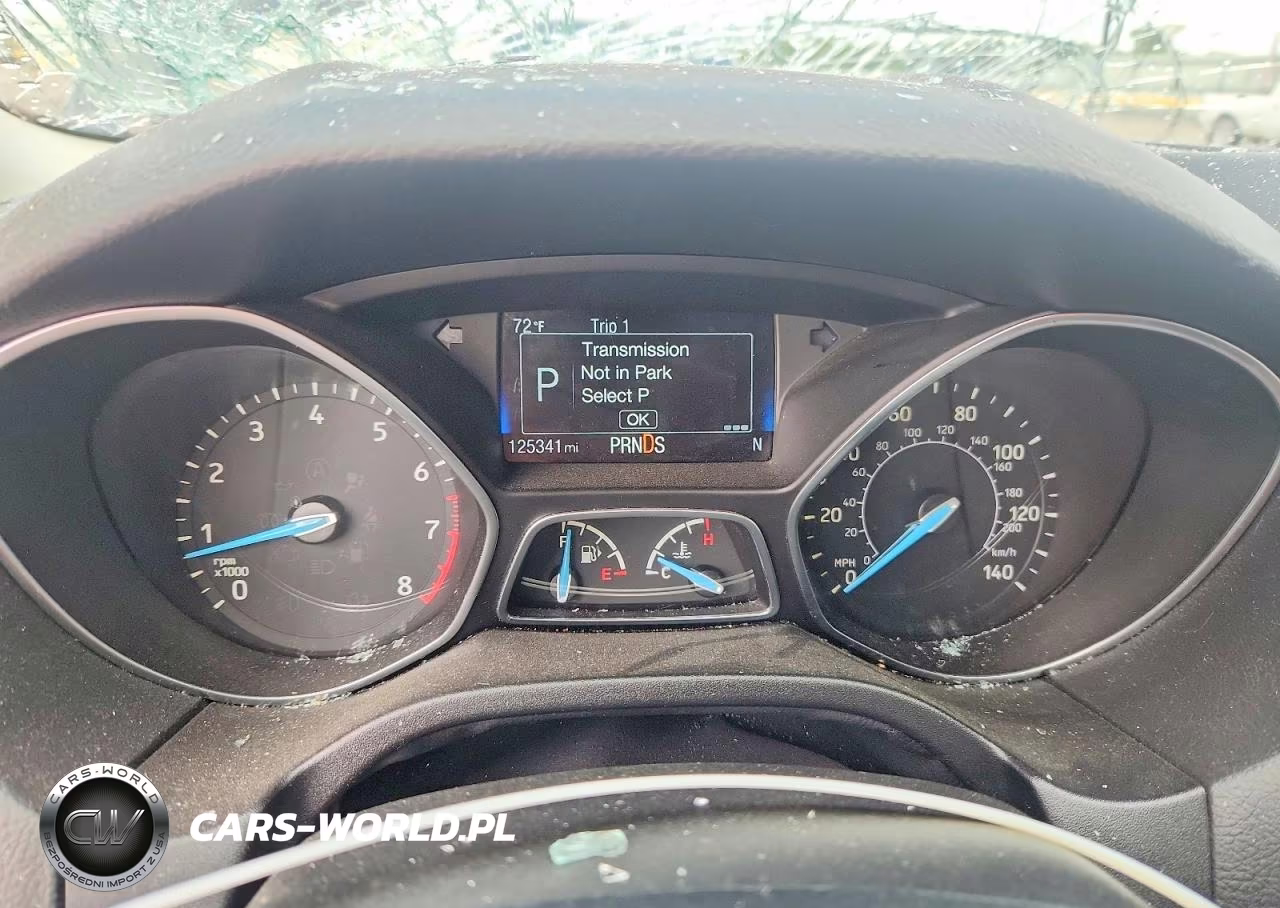 2018 Ford Focus Titanium VIN:1FADP3J20JL314770 - 9