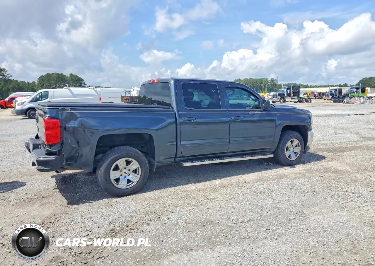 2018 Chevrolet Silverado C1500 Lt VIN:3GCPCRECXJG467551 - 3