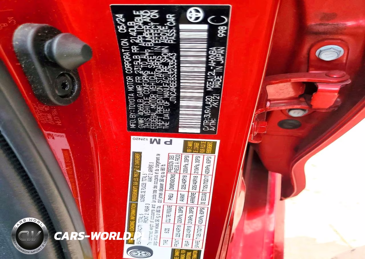 2025 Toyota Corolla Xse VIN:JTNC4MBE8S3233543 - 13