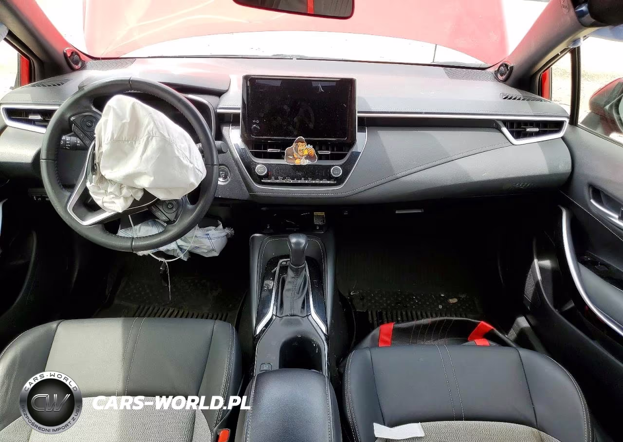2025 Toyota Corolla Xse VIN:JTNC4MBE8S3233543 - 8