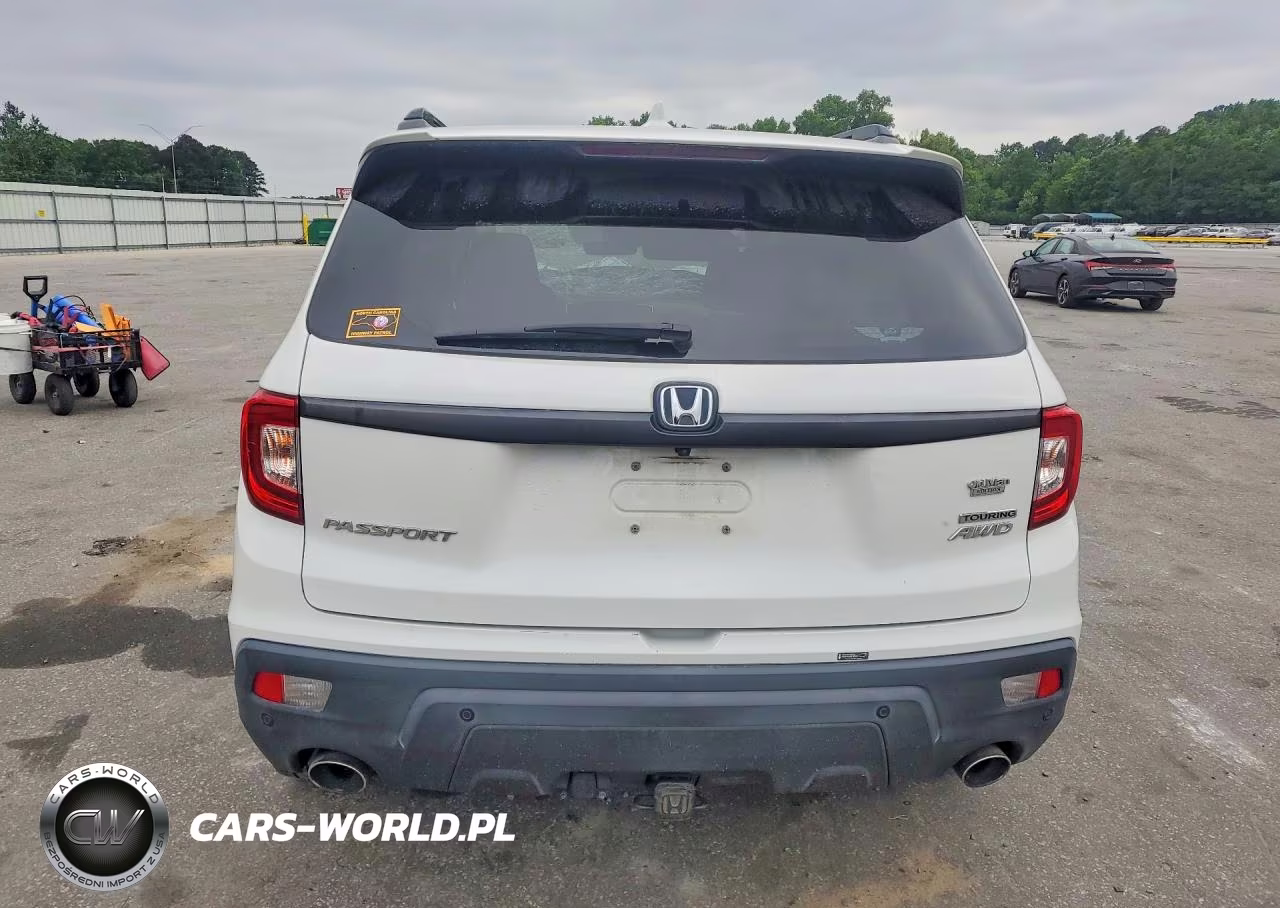 2019 Honda Passport Touring VIN:5FNYF8H96KB023774 - 6