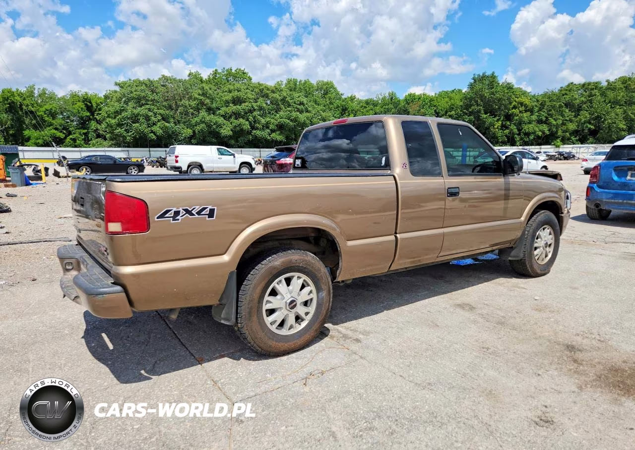 2002 GMC Sonoma VIN:1GTDT19W228227667 - 3