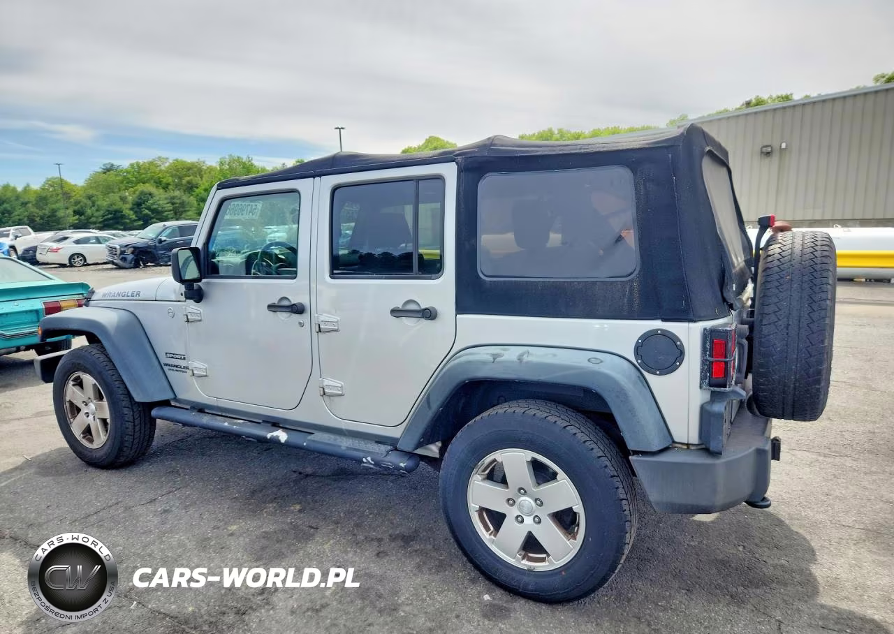 2010 Jeep Wrangler Unlimited Sport VIN:1J4HA3H14AL224672 - 2