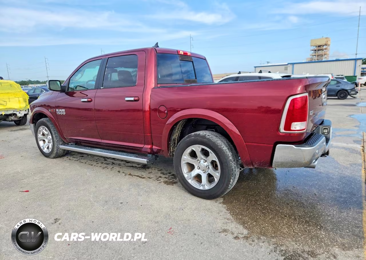 2018 Ram 1500 Laramie VIN:1C6RR7NM7JS233923 - 2