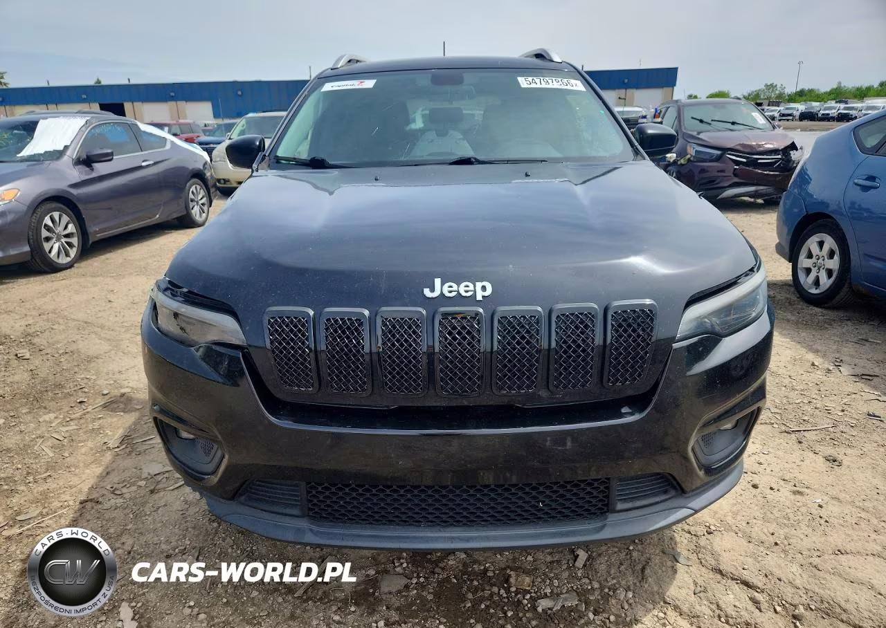 2019 Jeep Cherokee Latitude VIN:1C4PJLCB5KD327242 - 5