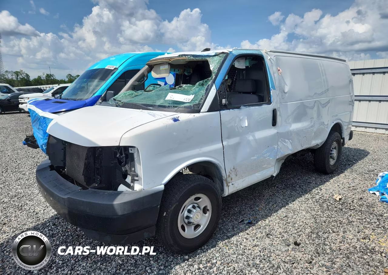 2021 Chev Express G2500 – zdjęcie 1 z 13