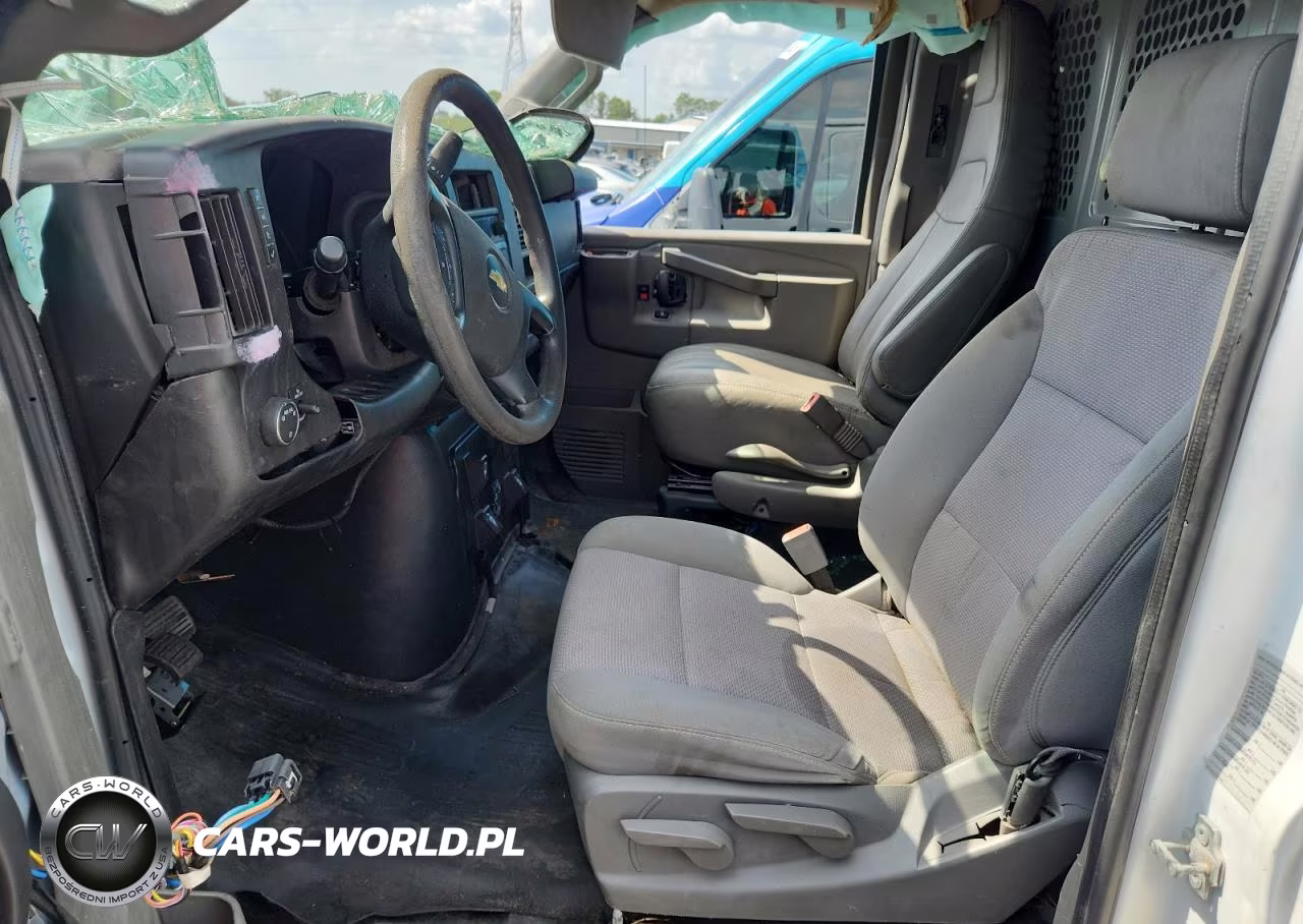 2021 Chev Express G2500 VIN:1GCWGAFPXM1266450 - 7