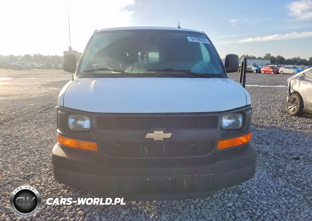 2015 Chevrolet Express G2500 VIN:1GCWGGCBXF1102131 - 5