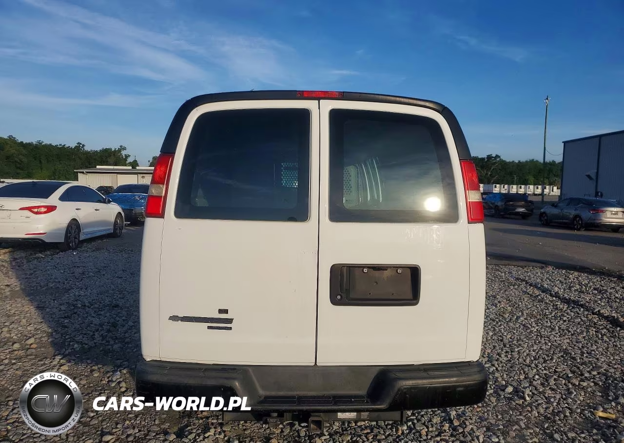 2015 Chevrolet Express G2500 VIN:1GCWGGCBXF1102131 - 6