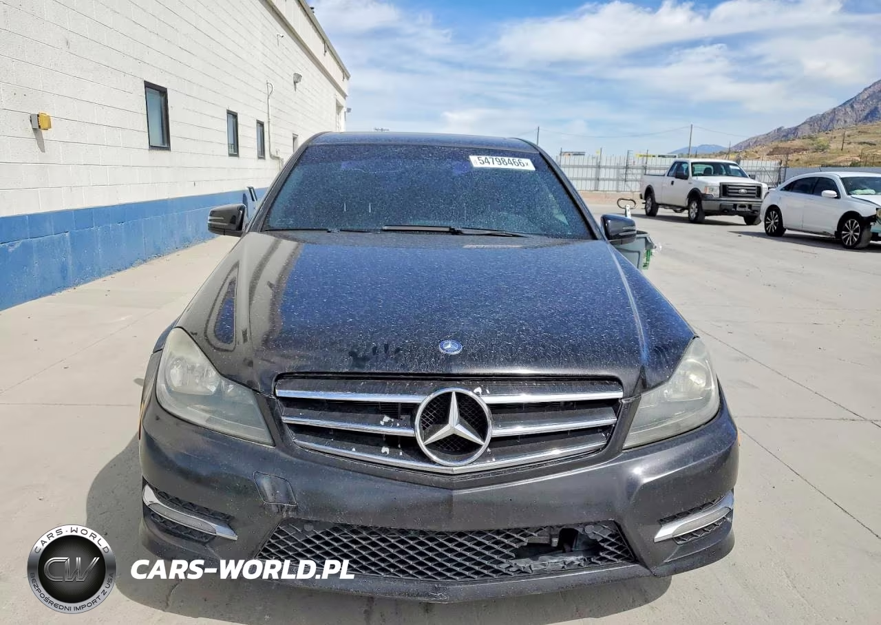 2012 Mercedes-Benz C 300 4Matic VIN:WDDGF8BB4CA617576 - 5