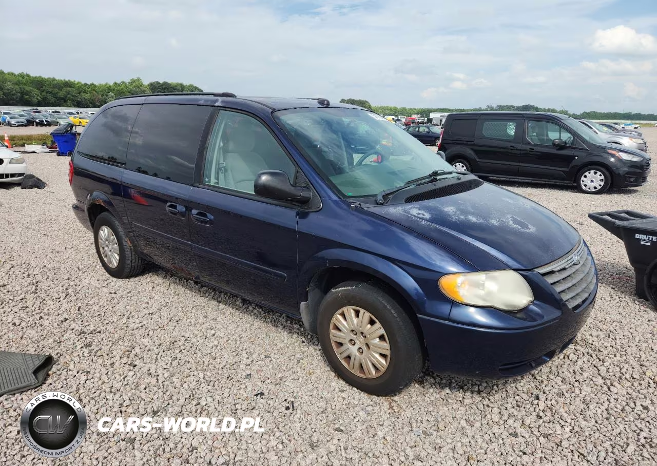 2005 Chrysler Town & Country Lx VIN:2C4GP44R45R592834 - 4