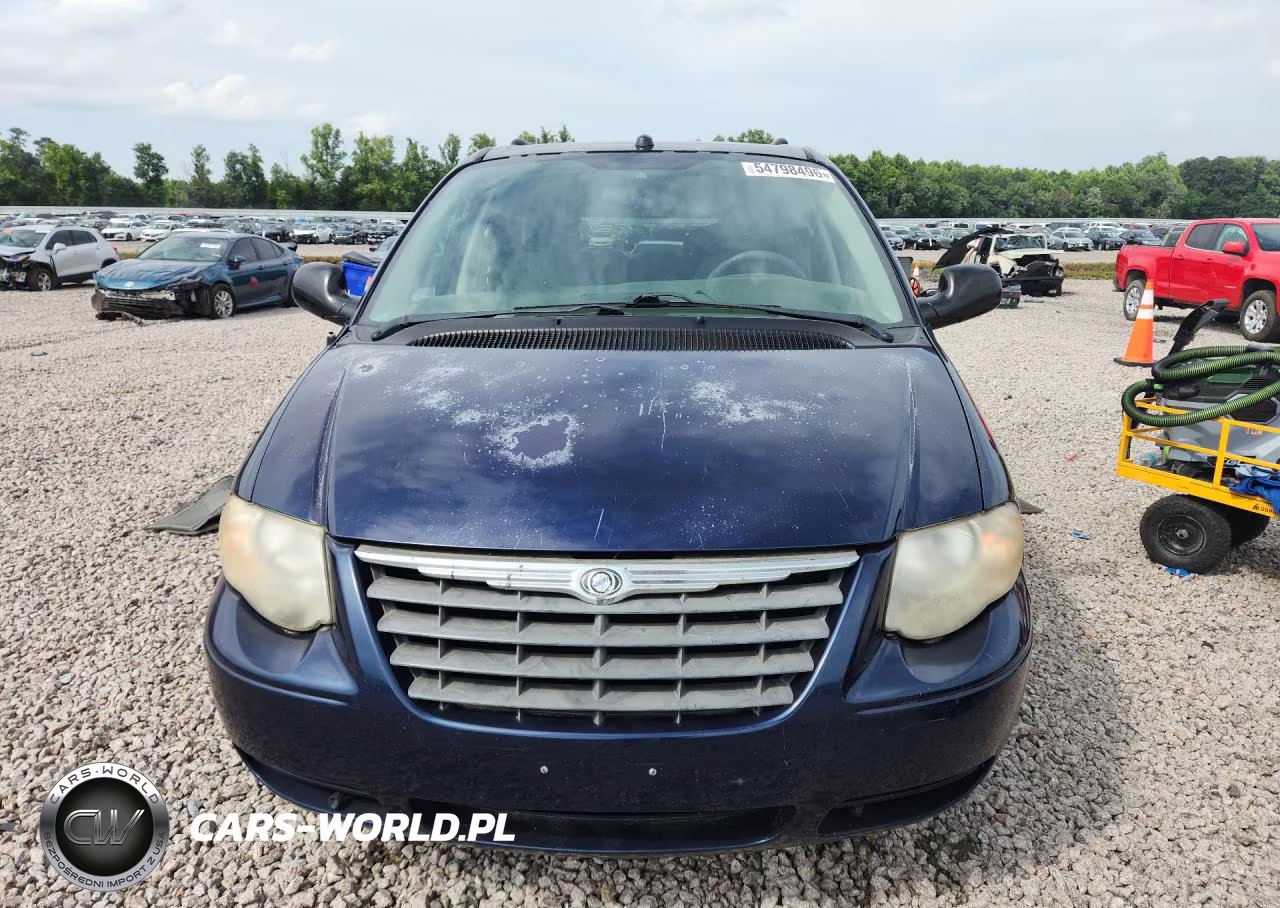 2005 Chrysler Town & Country Lx VIN:2C4GP44R45R592834 - 5