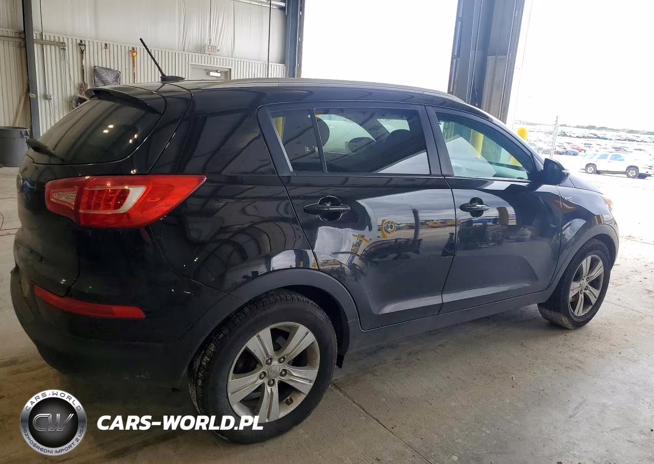 2011 Kia Sportage Lx VIN:KNDPBCA2XB7153330 - 3