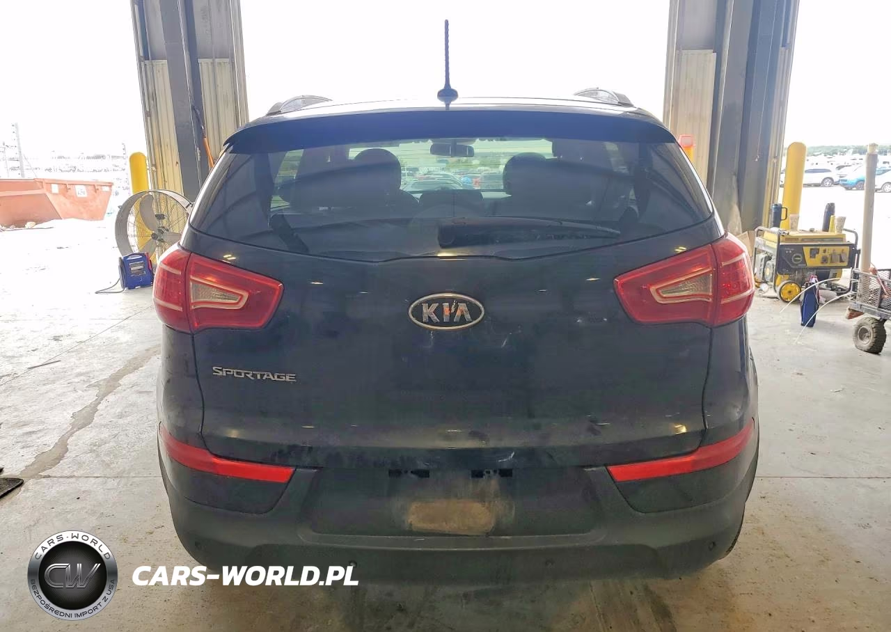2011 Kia Sportage Lx VIN:KNDPBCA2XB7153330 - 6