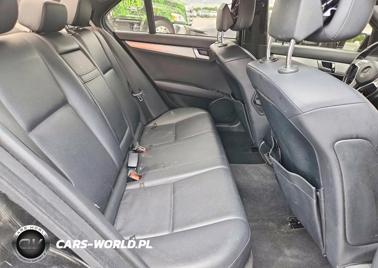 2014 Mercedes-Benz C 250 VIN:WDDGF4HB2EA965119 - 10