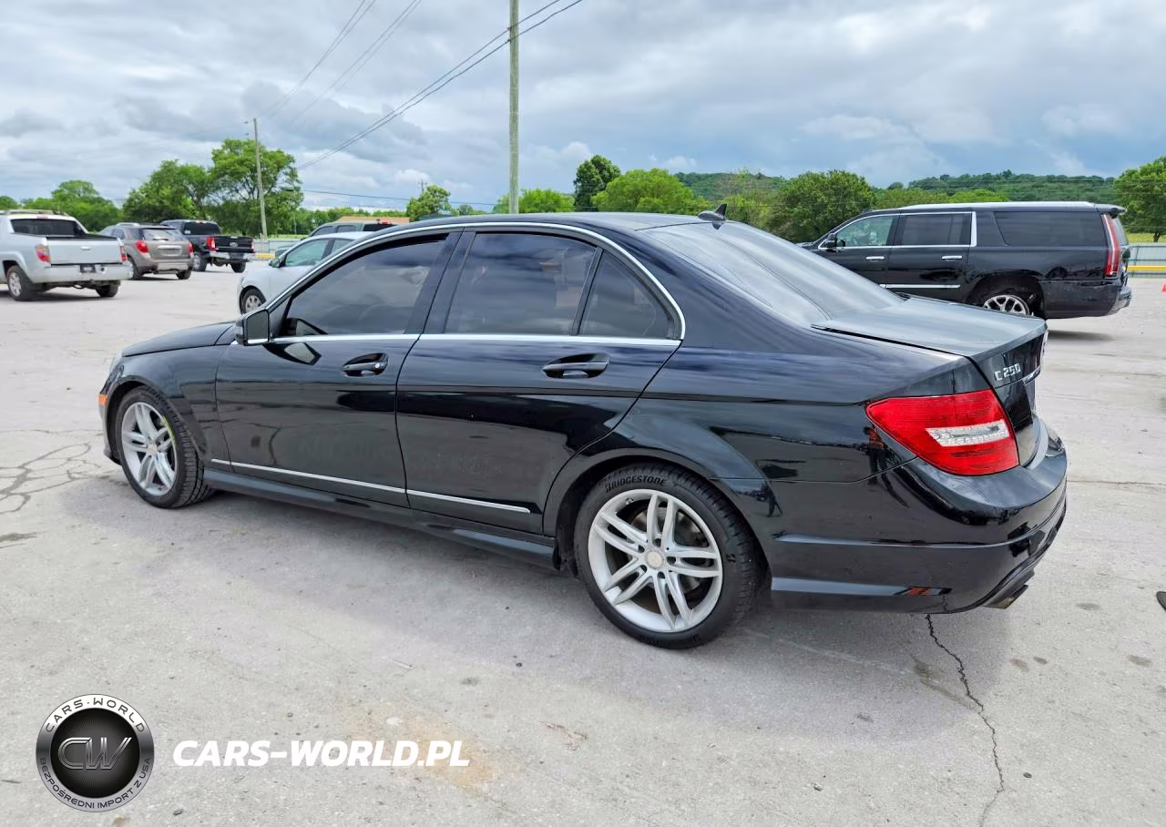 2014 Mercedes-Benz C 250 VIN:WDDGF4HB2EA965119 - 2