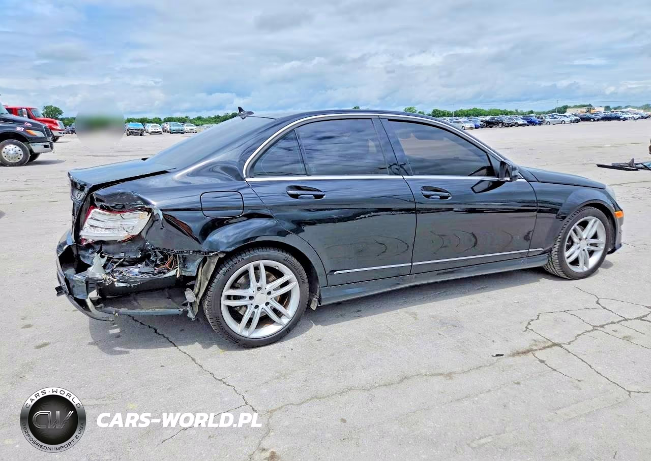 2014 Mercedes-Benz C 250 VIN:WDDGF4HB2EA965119 - 3