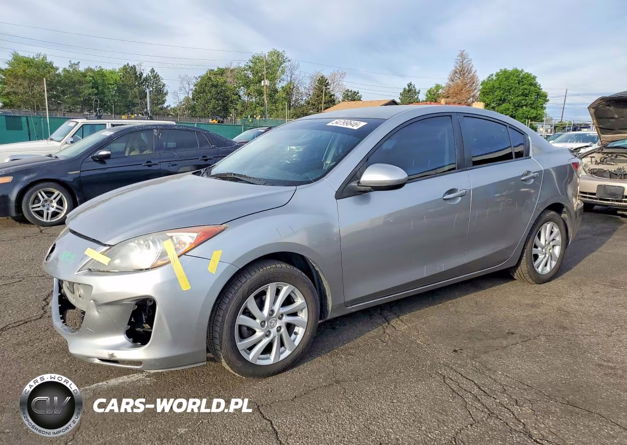 2013 Mazda 3 I