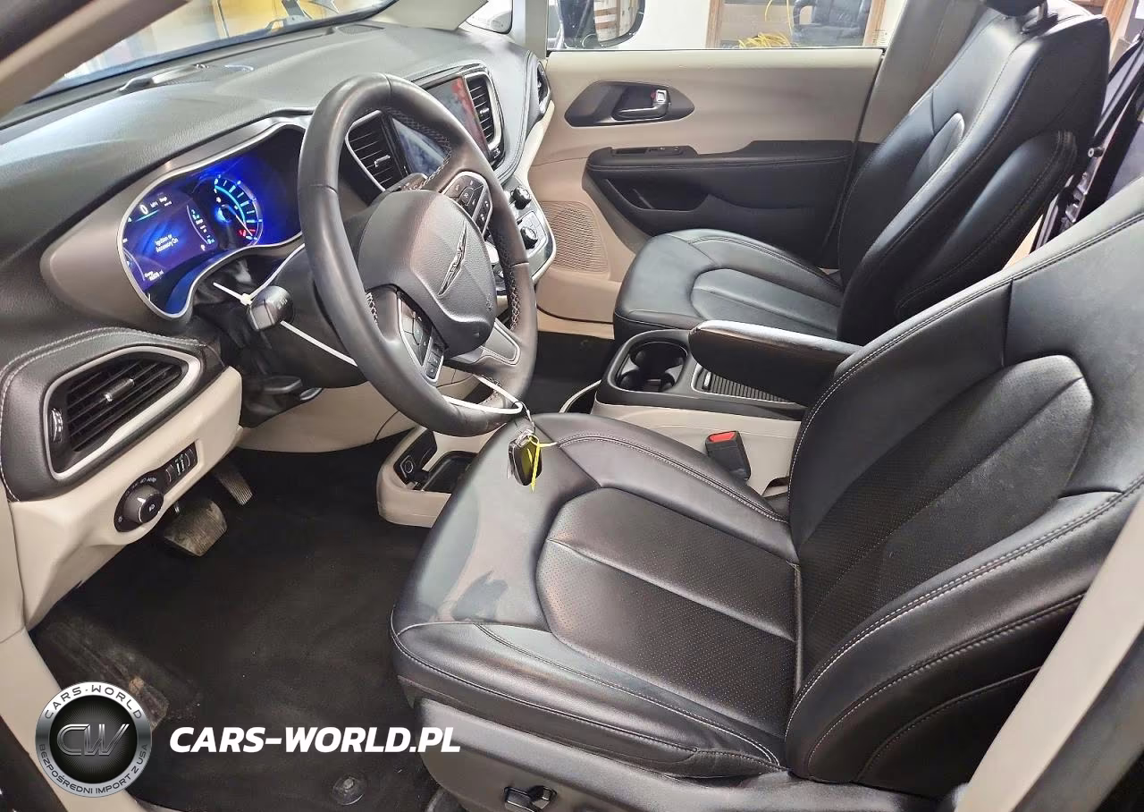 2024 Chrysler Pacifica Hybrid Select VIN:2C4RC1S74RR174526 - 7