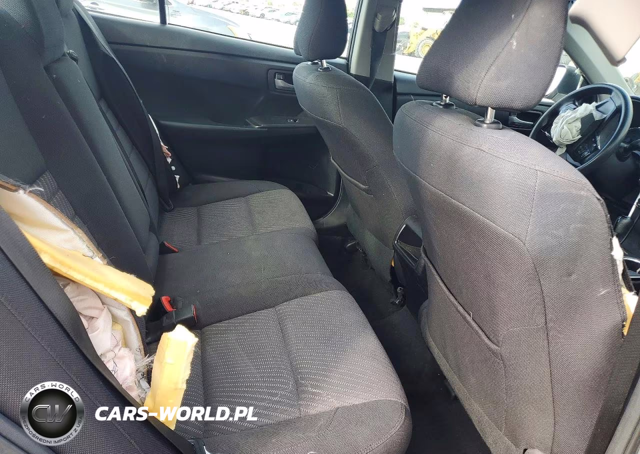 2016 Toyota Camry Hybrid Le VIN:4T1BD1FK7GU187618 - 10