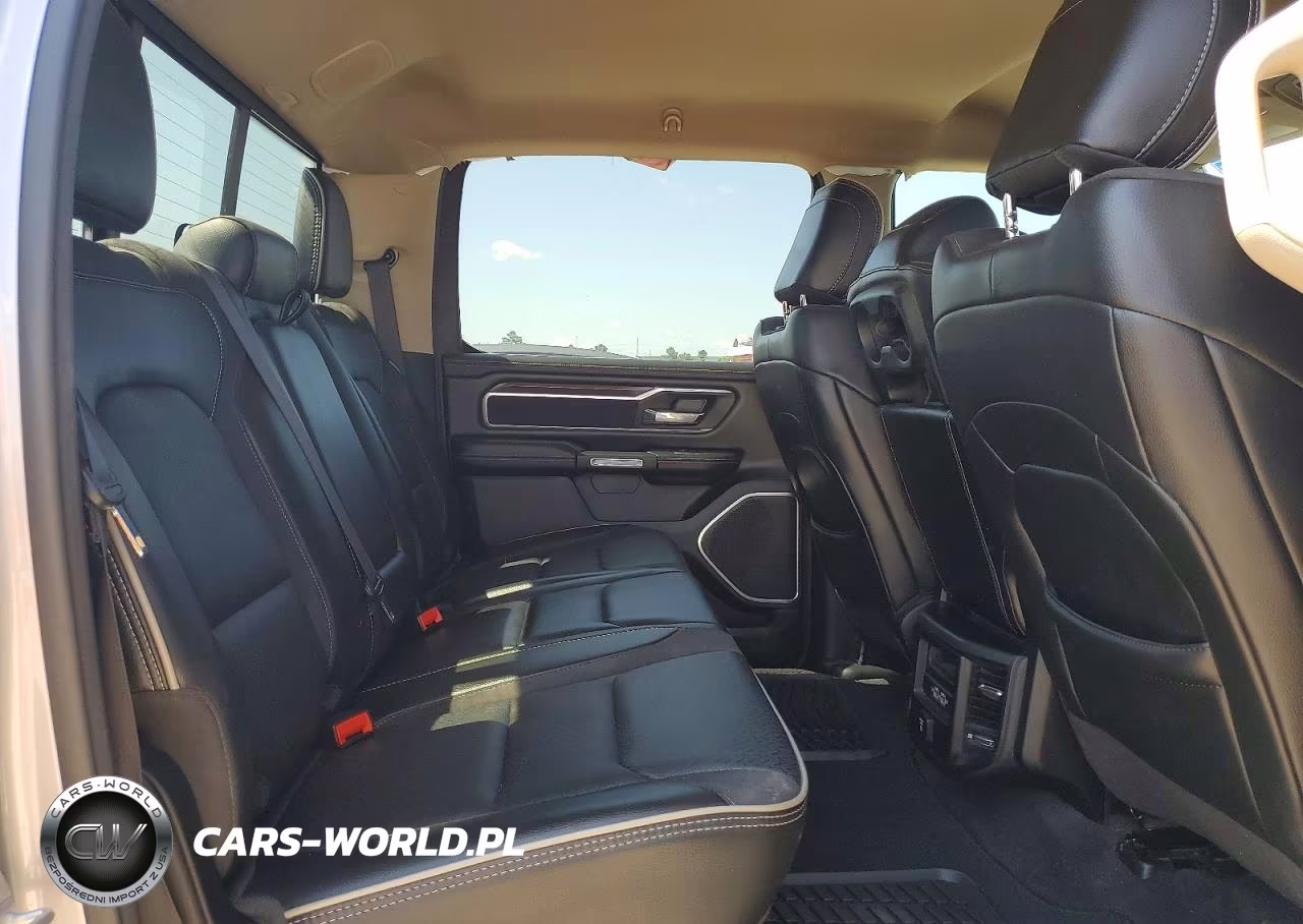 2021 Ram 1500 Laramie VIN:1C6RREJM7MN834004 - 10