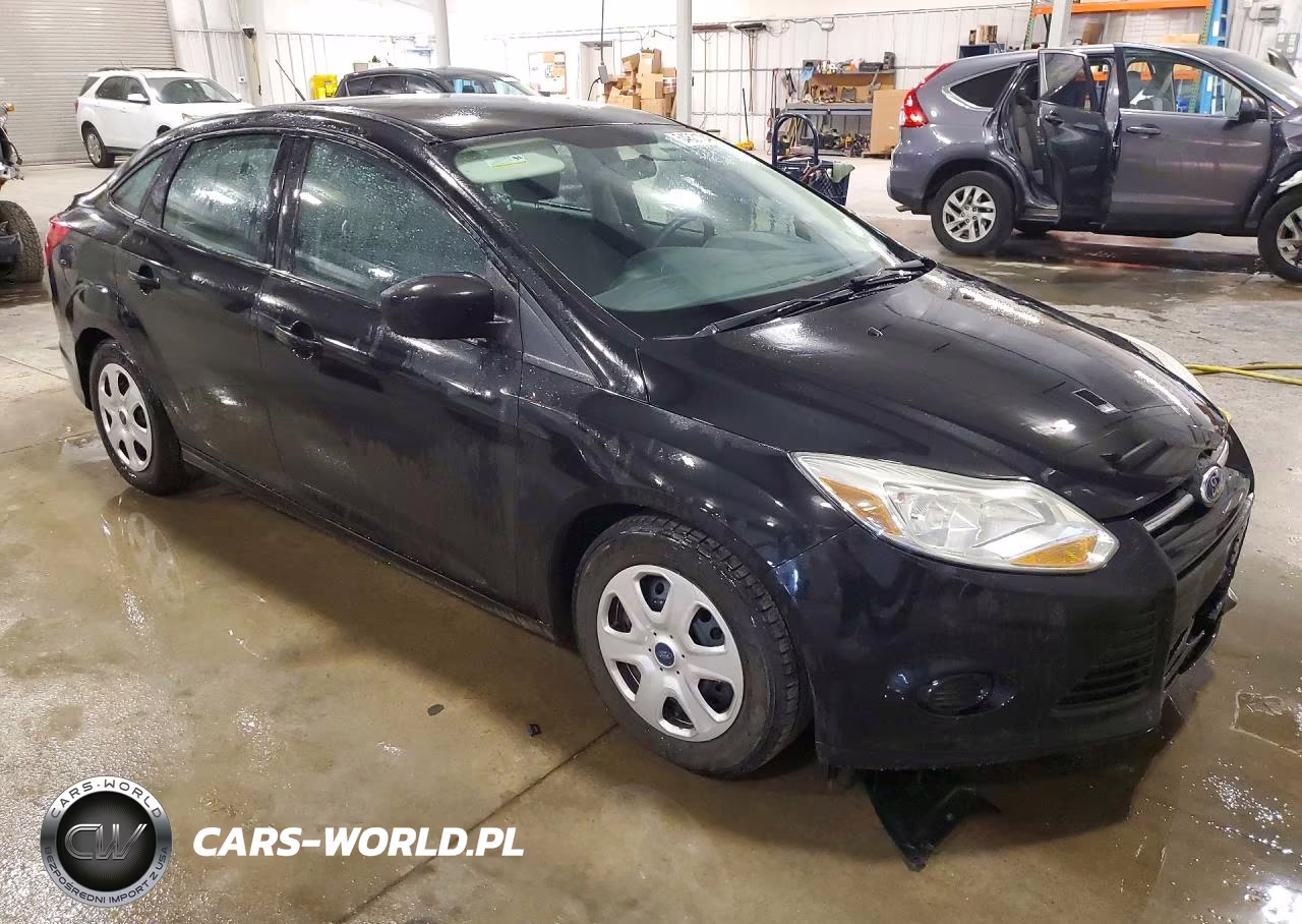 2014 Ford Focus S VIN:1FADP3E27EL330707 - 4