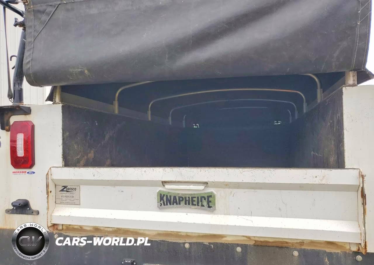 2019 Ford F550 Super Duty VIN:1FDUF5HT3KEF85427 - 10