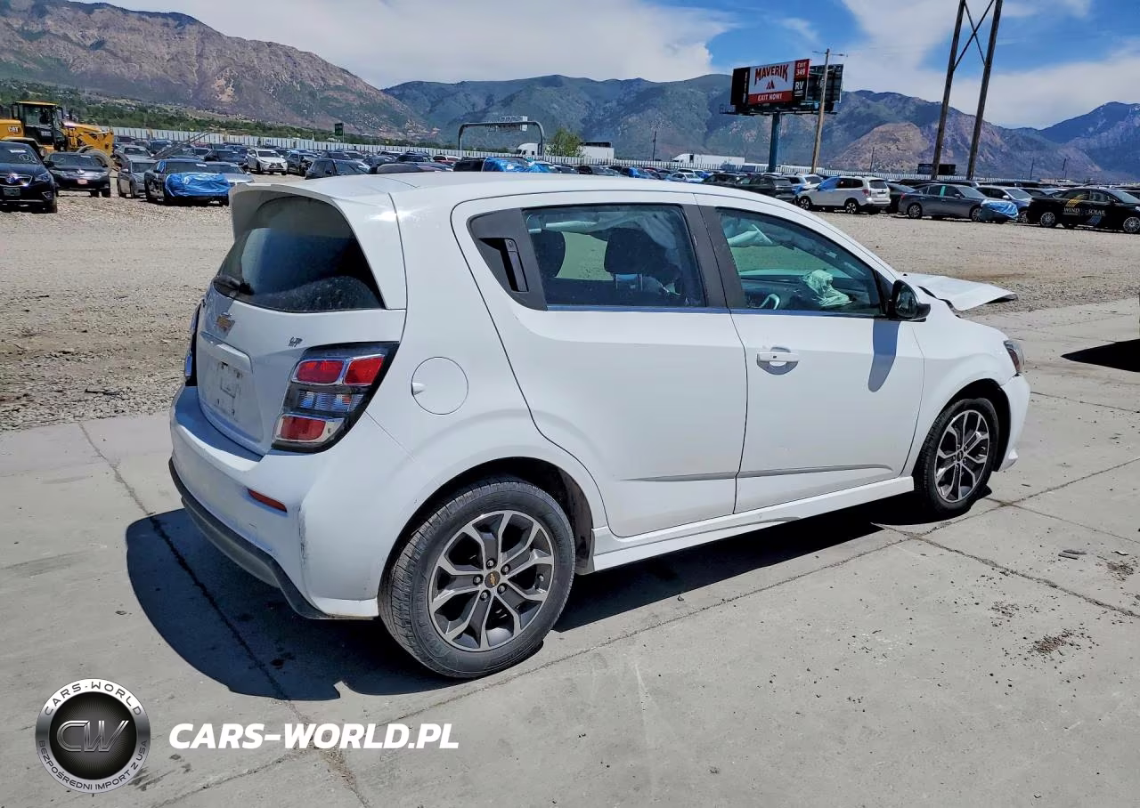 2017 Chevrolet Sonic Lt VIN:1G1JD6SHXH4161757 - 3