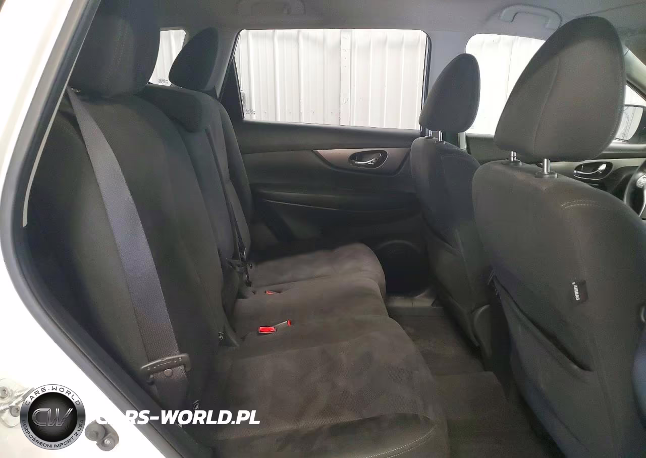 2015 Nissan Rogue S VIN:KNMAT2MV5FP579581 - 10