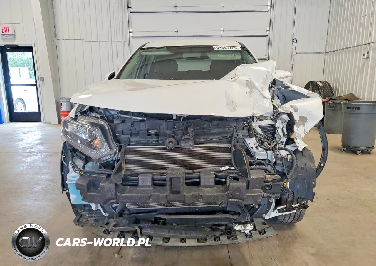 2015 Nissan Rogue S VIN:KNMAT2MV5FP579581 - 5