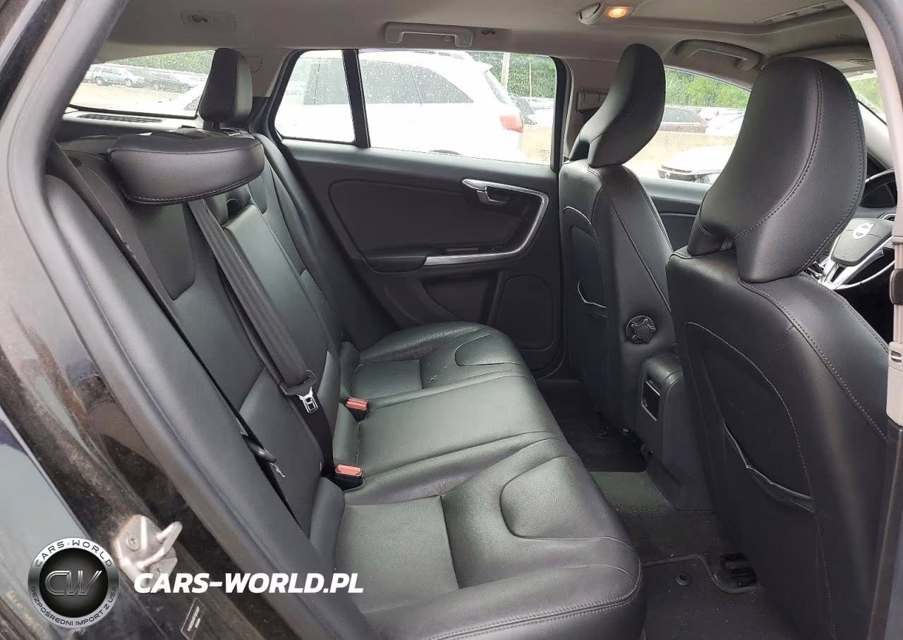 2015 Volvo V60 Premier VIN:YV1612SK0F1222407 - 10
