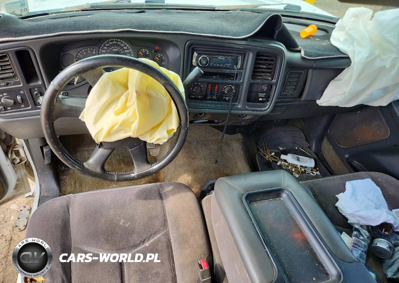 2003 GMC New Sierra C1500 VIN:2GTEC19V331374886 - 8