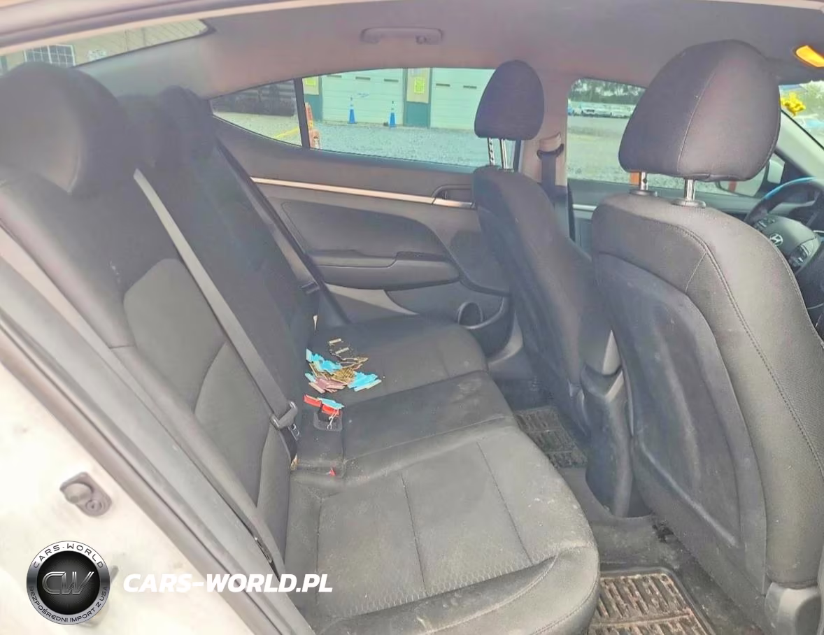 2019 Hyundai Elantra Se VIN:5NPD74LF8KH436783 - 10