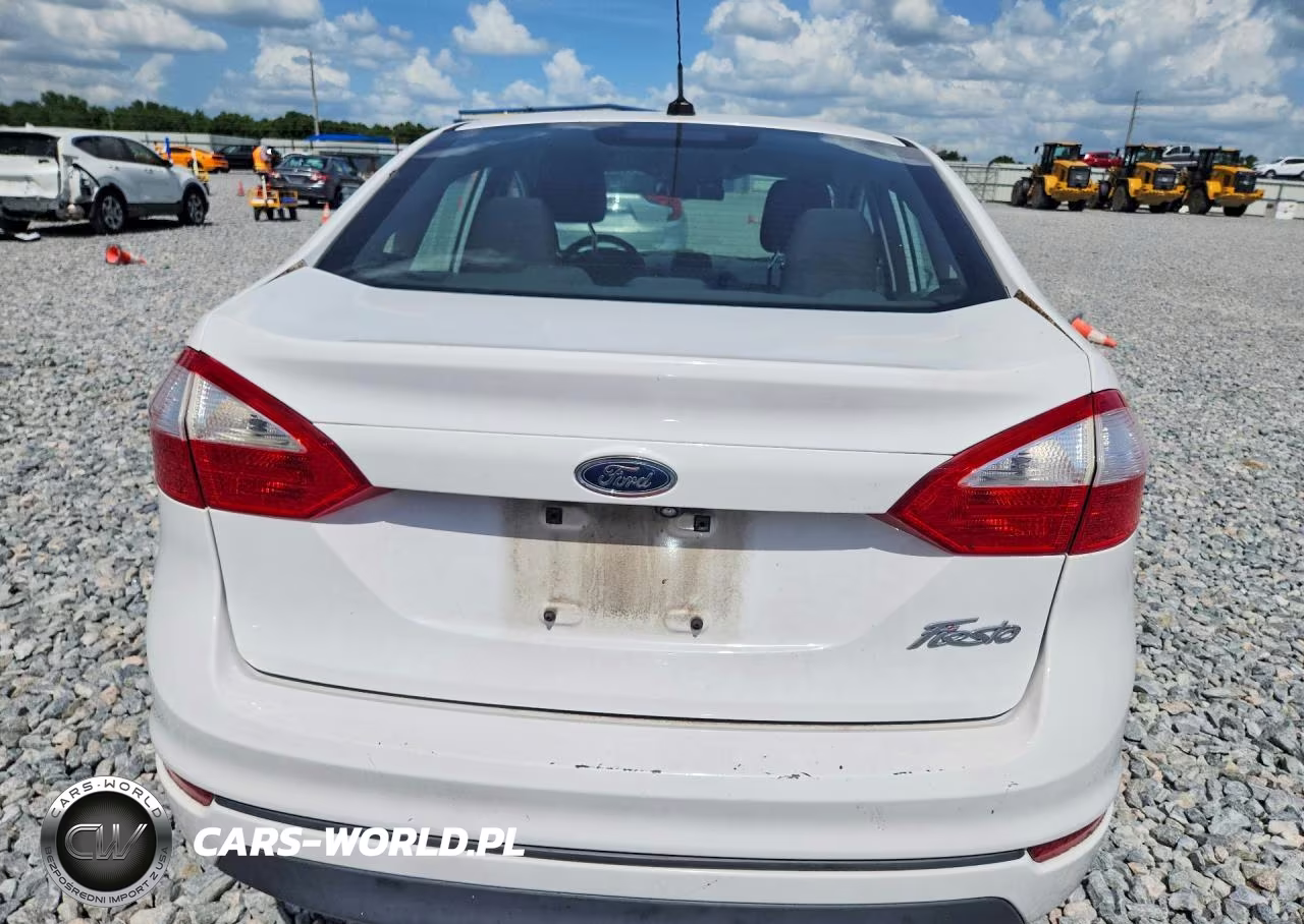 2018 Ford Fiesta S VIN:3FADP4AJ6JM111538 - 6