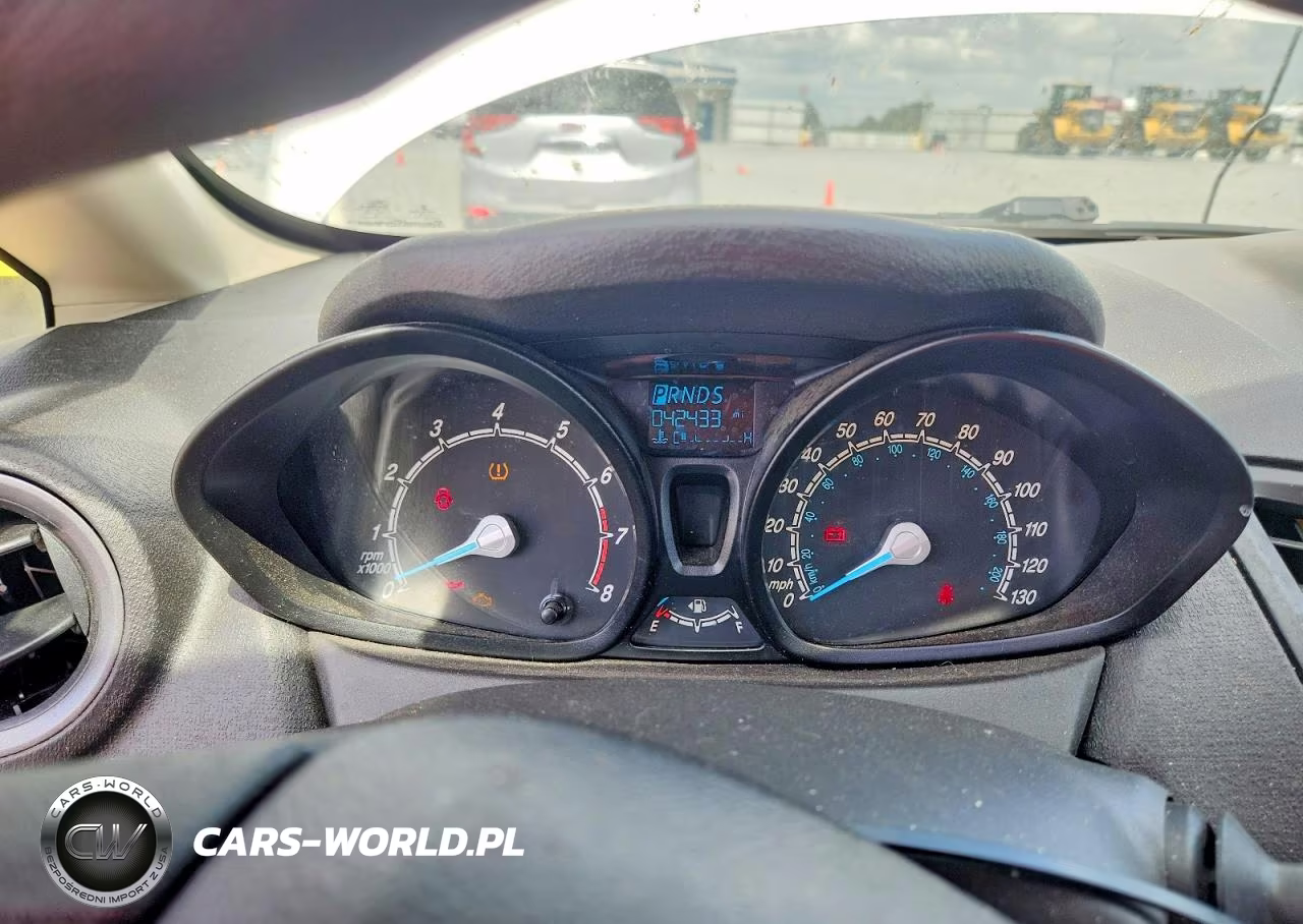 2018 Ford Fiesta S VIN:3FADP4AJ6JM111538 - 9