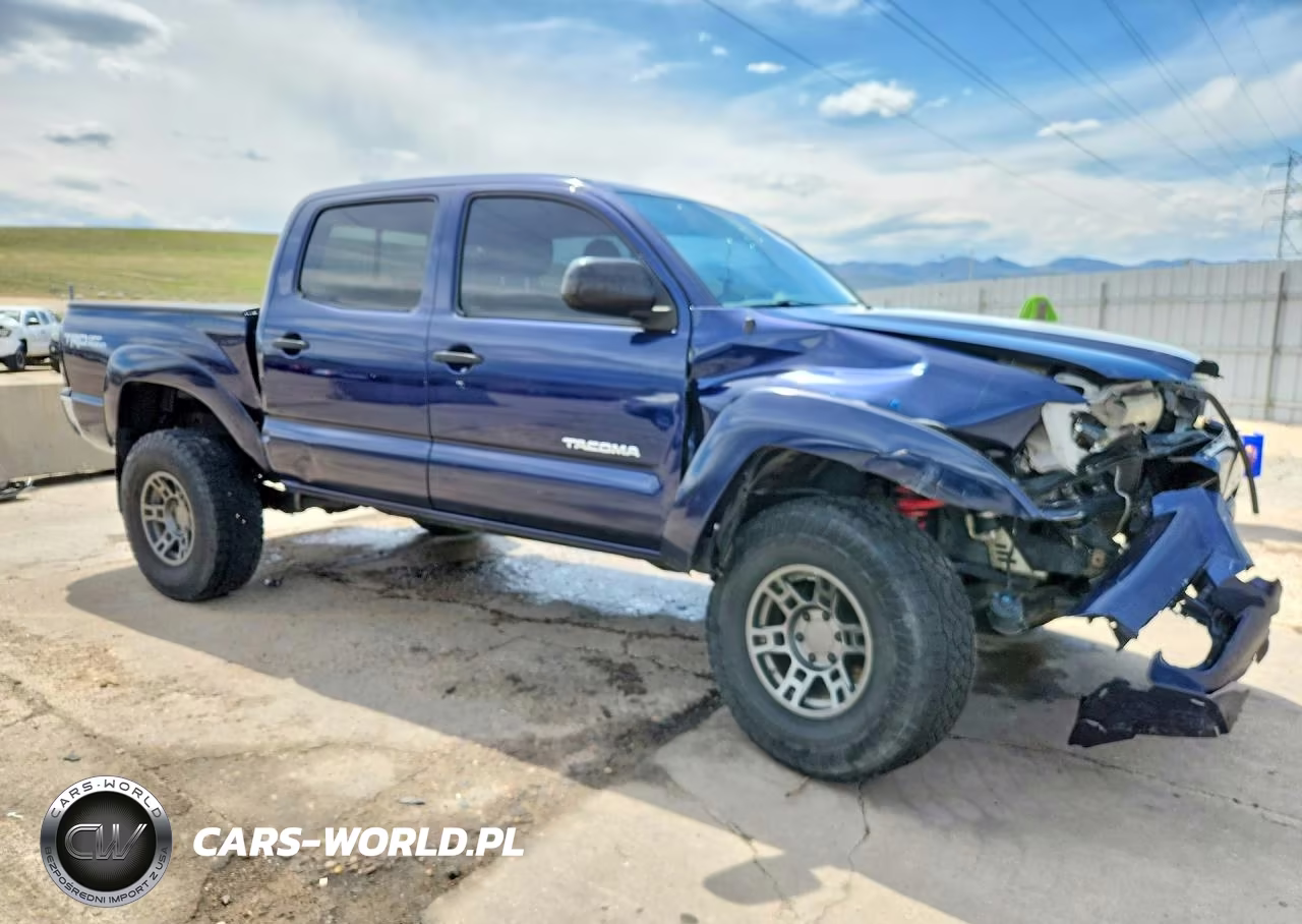 2013 Toyota Tacoma Double Cab VIN:5TFLU4EN1DX076918 - 4