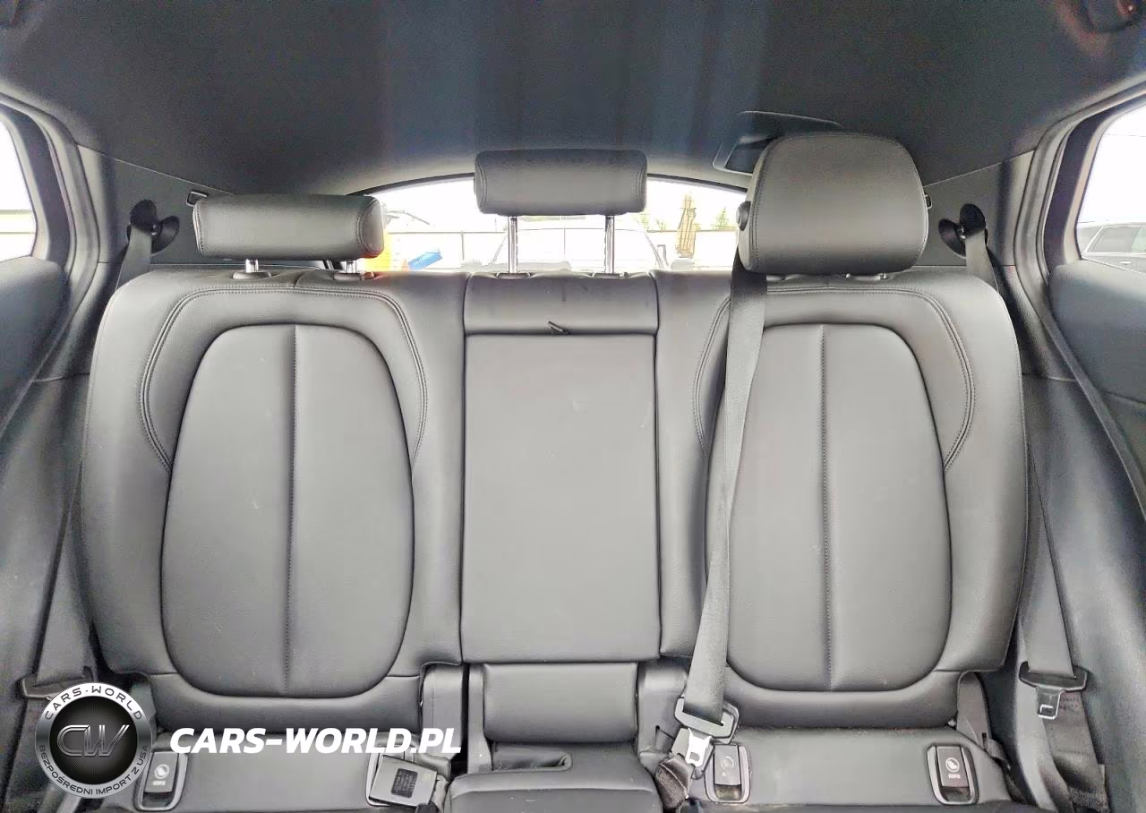 2020 BMW X2 Sdrive28I VIN:WBXYH9C08L5P03240 - 10