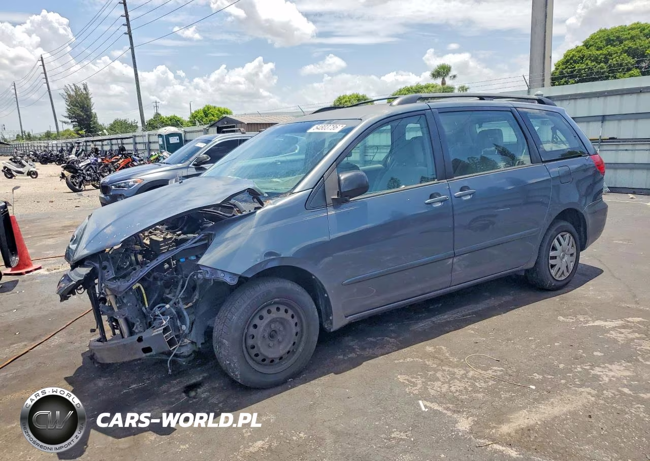 2008 Toyota Sienna – zdjęcie 1 z 13