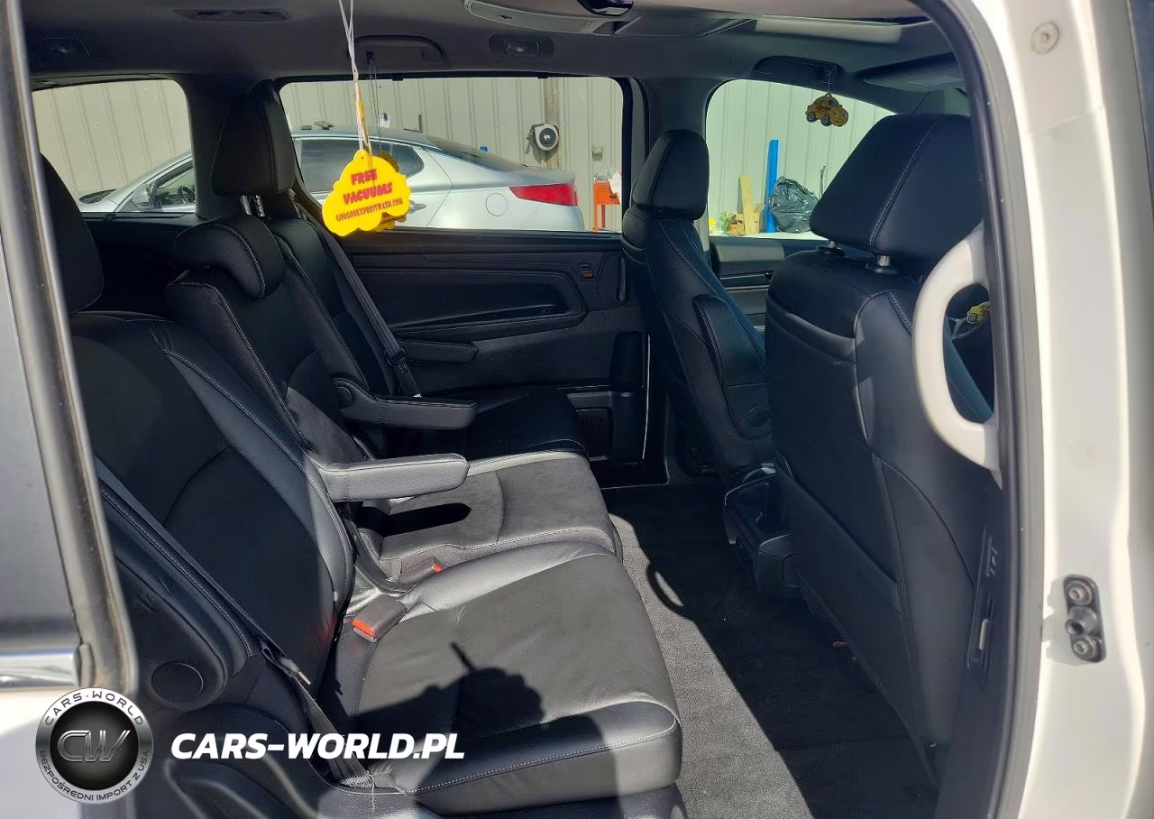 2023 Honda Odyssey Touring VIN:5FNRL6H81PB050400 - 11