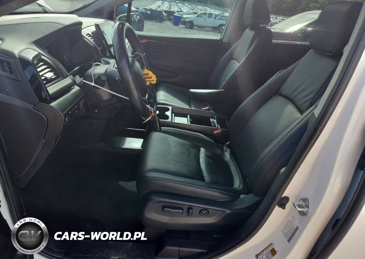 2023 Honda Odyssey Touring VIN:5FNRL6H81PB050400 - 7