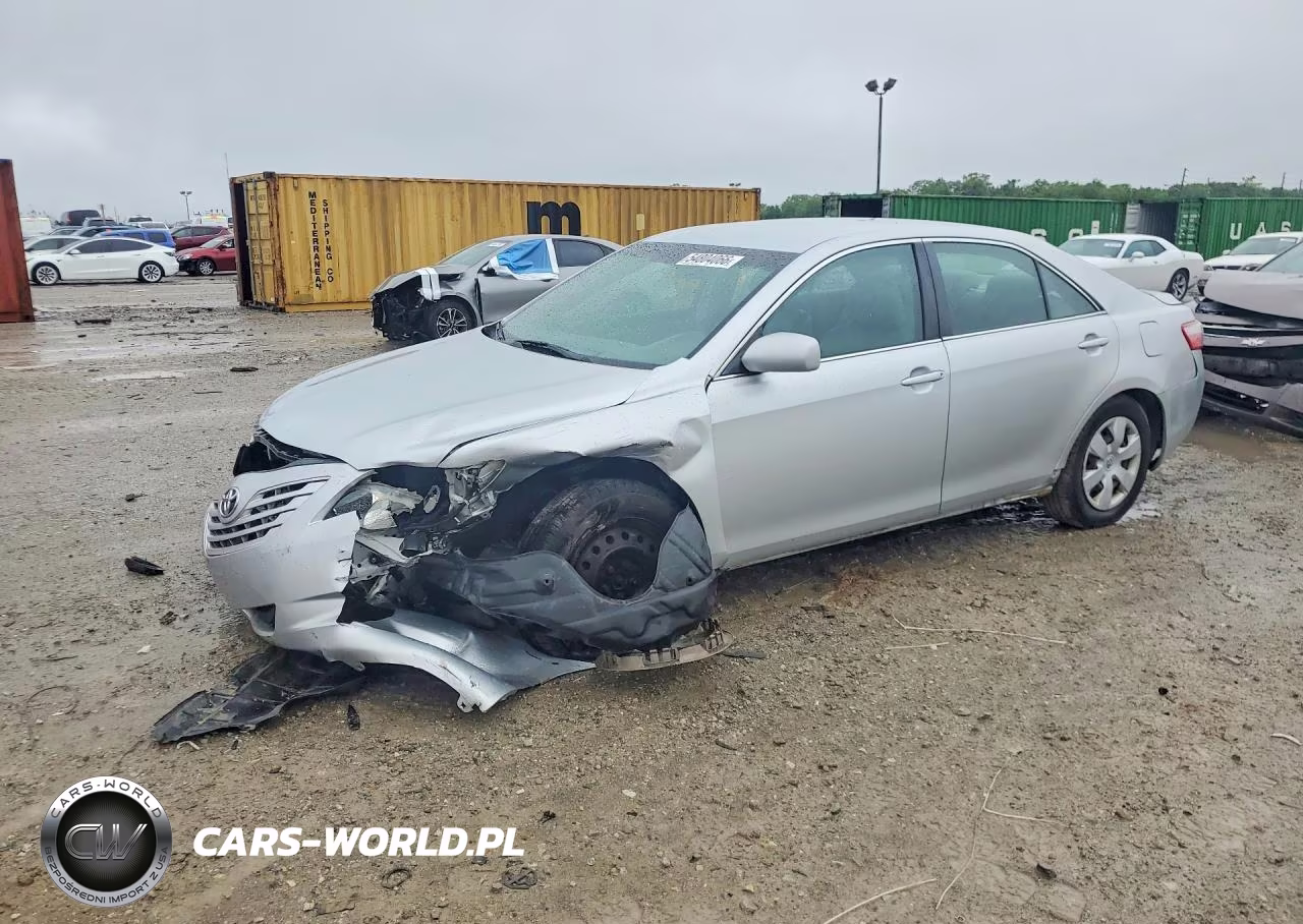 2007 Toyota Camry Le – zdjęcie 1 z 12