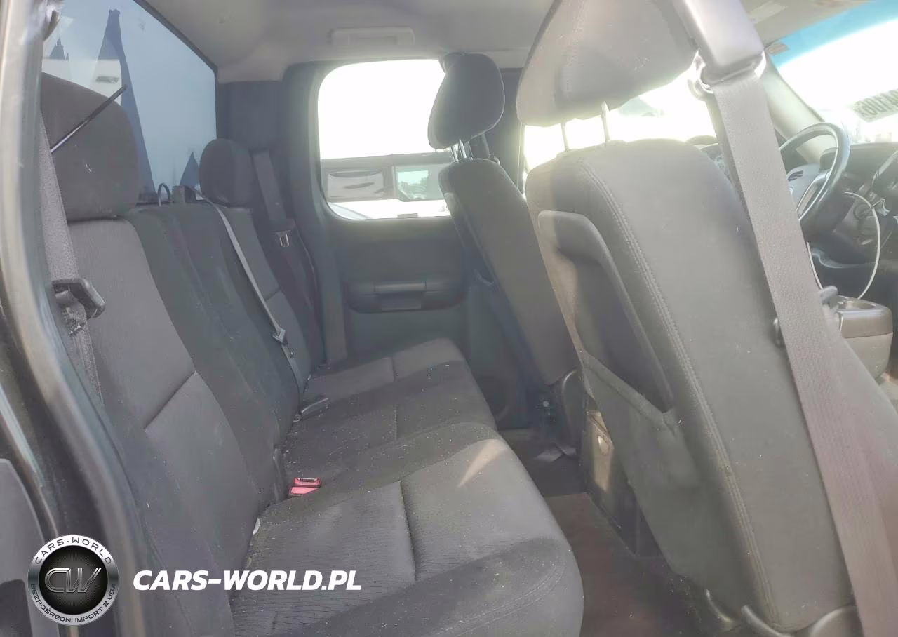2010 Chevrolet Silverado VIN:1GCSKSE32AZ139335 - 10