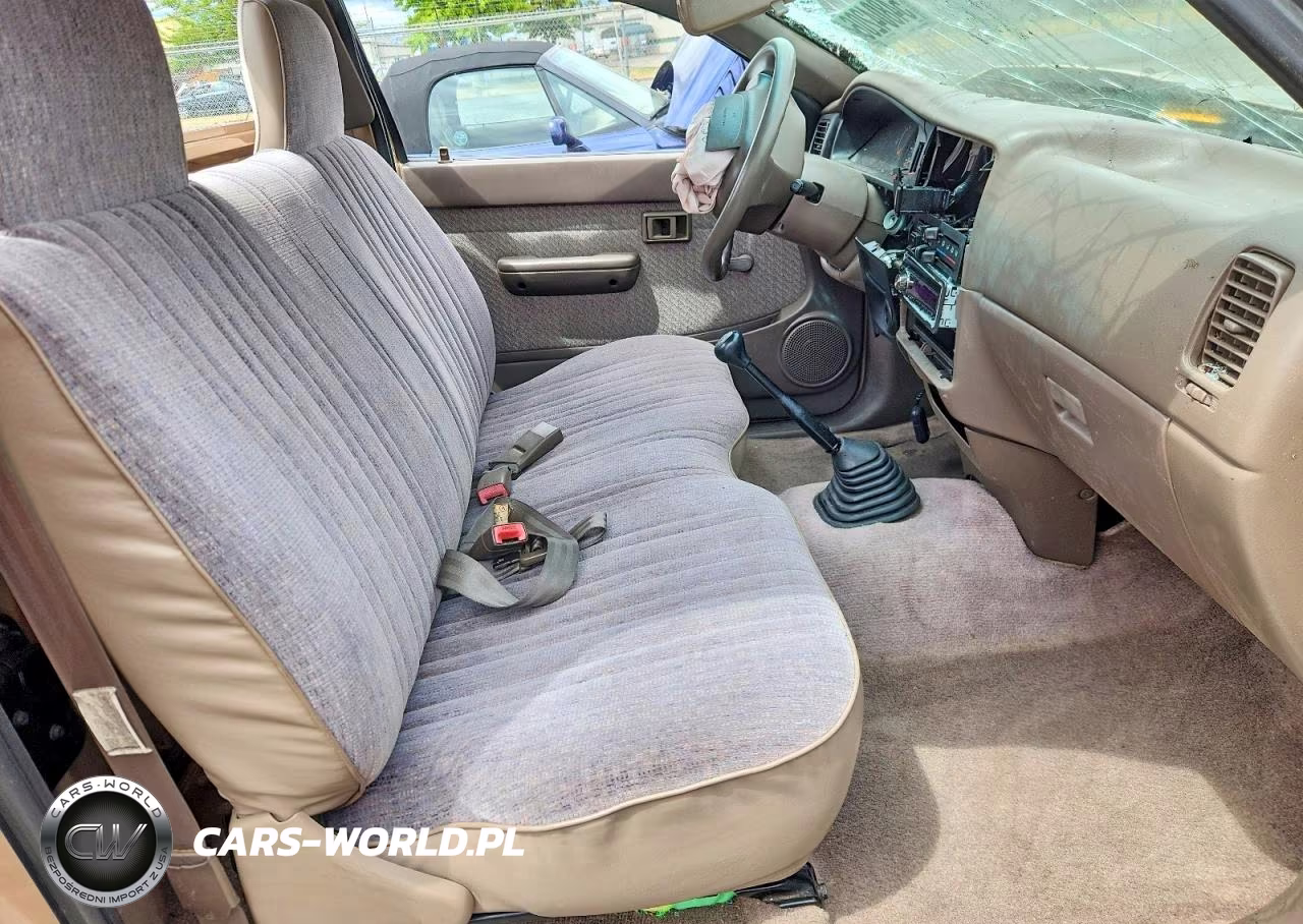 1995 Toyota Tacoma Base VIN:4TAUN41B9SZ080483 - 10