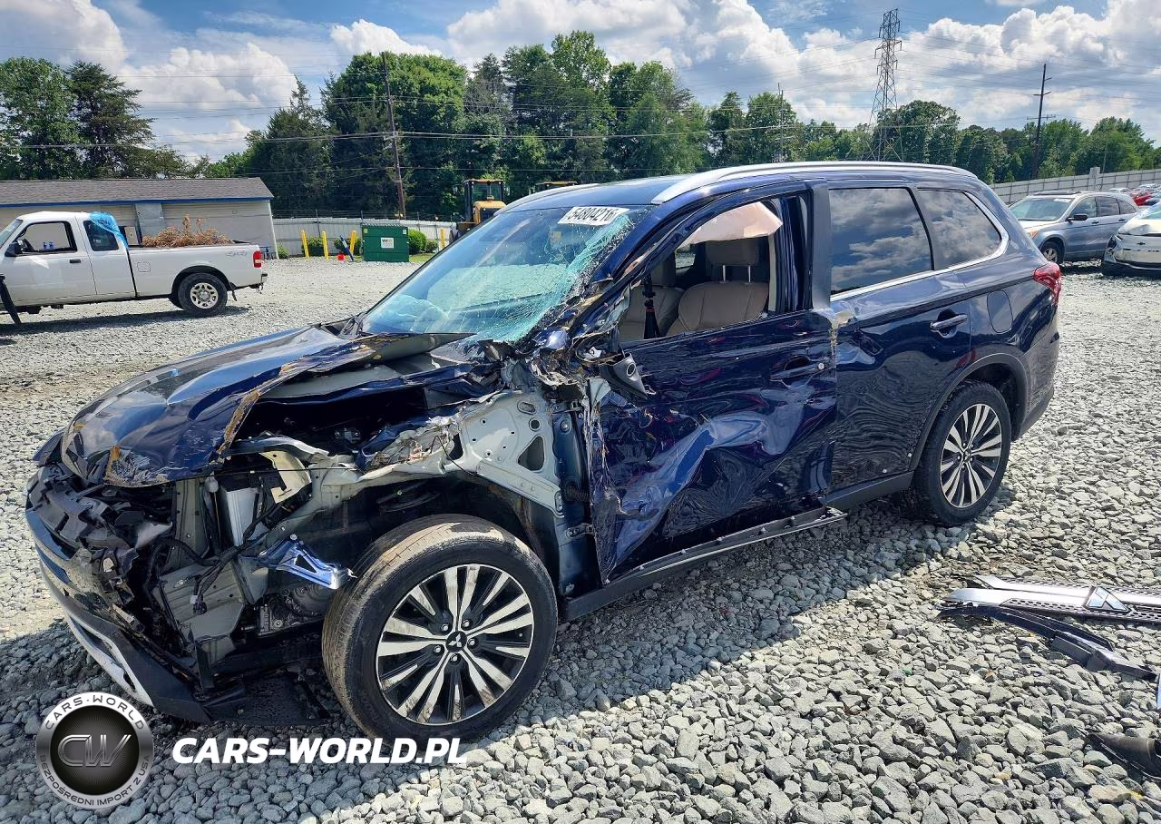 2020 Mitsubishi Outlander Se – zdjęcie 1 z 13