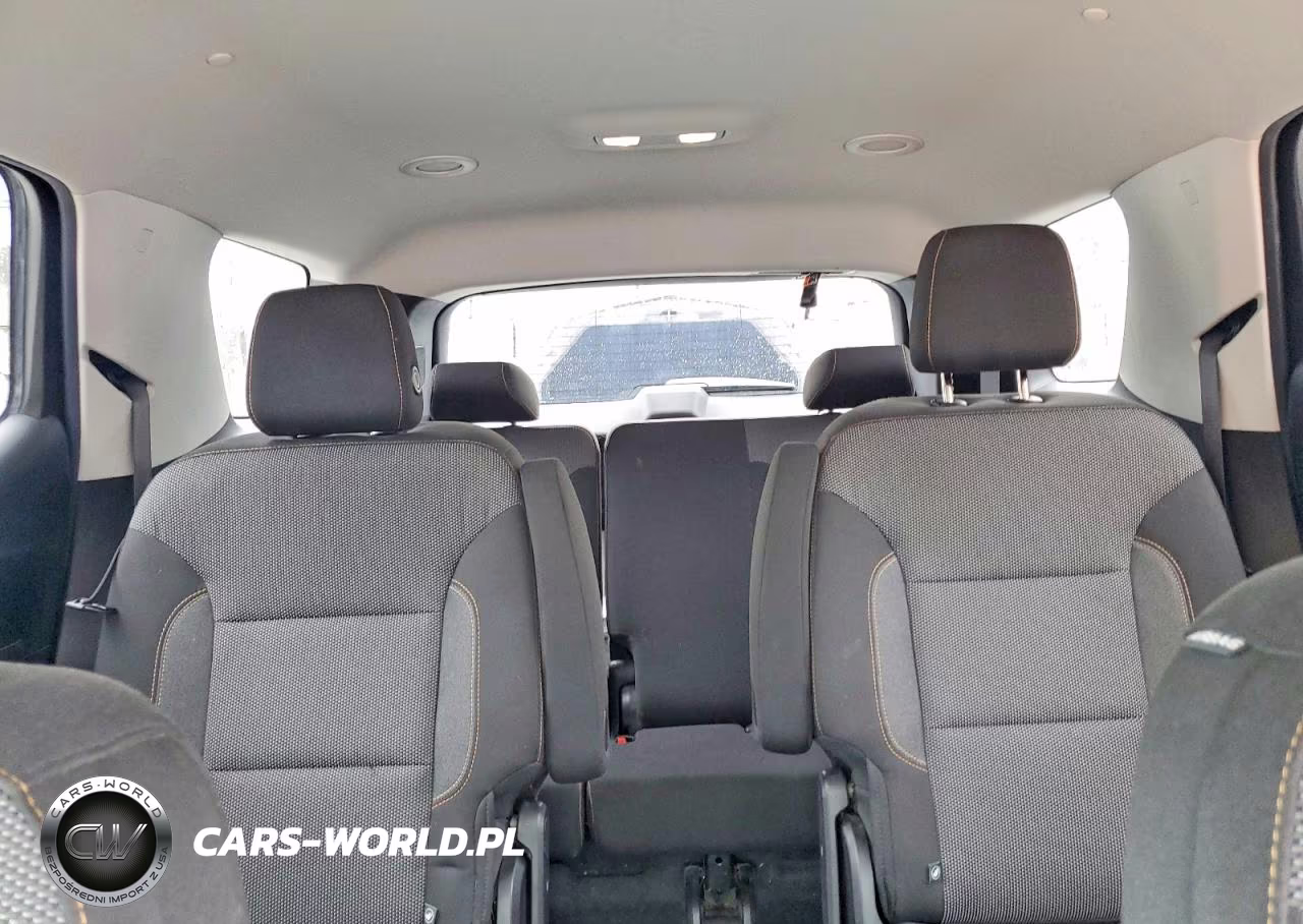 2018 Chevrolet Traverse Lt VIN:1GNERGKW1JJ167055 - 10