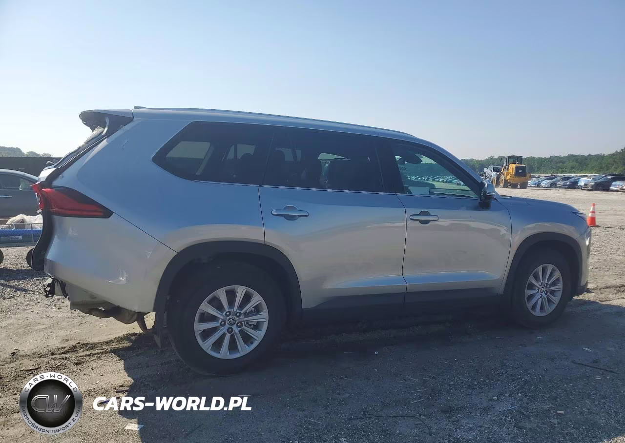 2024 Toyota Grand Highlander Xle VIN:5TDAAAA5XRS018226 - 3