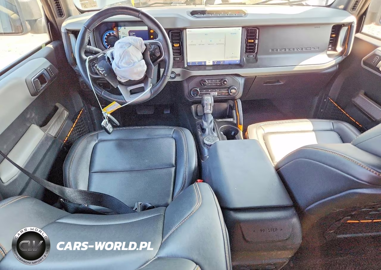 2023 Ford Bronco Base VIN:1FMEE5DPXPLB11137 - 8